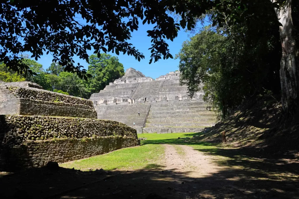 caracol mayan city mountain pine ridge belize